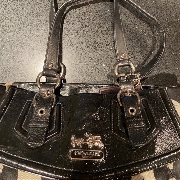 Coach Shoulder Bag - Picture 6 of 8